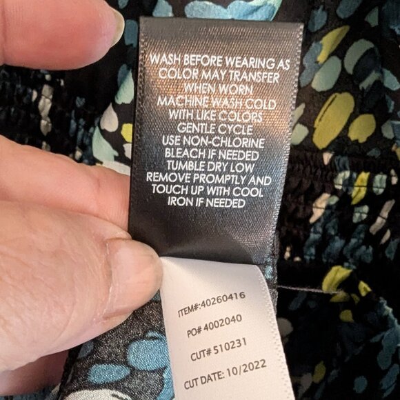 Torrid Satin Brushed Rain Dot Graphic Long Sleeve Top w/Cut-out Back - 4X/26 - Picture 11 of 11